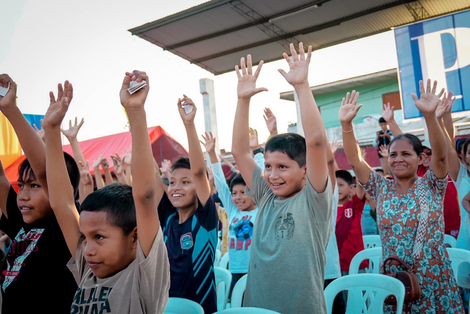 NIÑOS IQUITOS 9